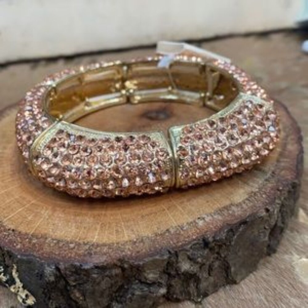 🔸STUNNING🔸 Peachy Rose Gold Square Fashion Bracelet!!! - Picture 2 of 7